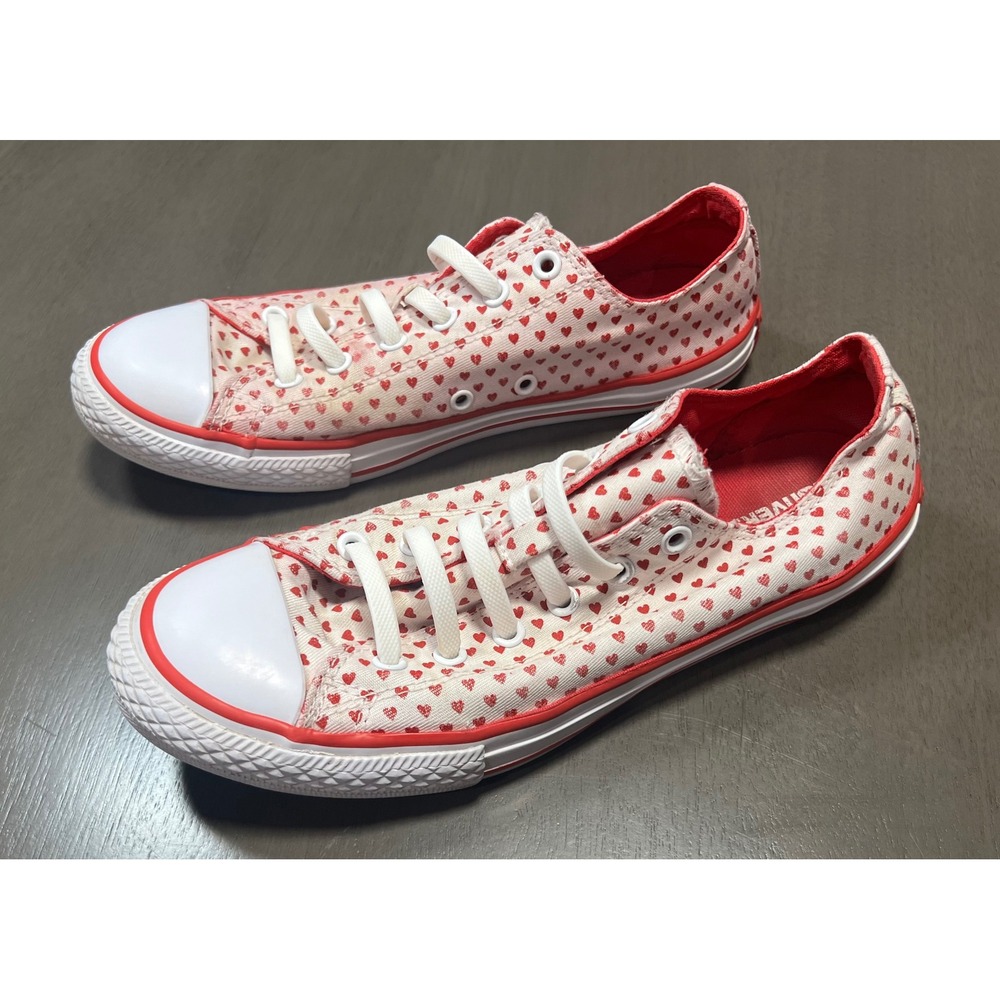 Converse Chuck Taylor All Star Low Top Red Heart Print Sneakers 652816C Junior 5
